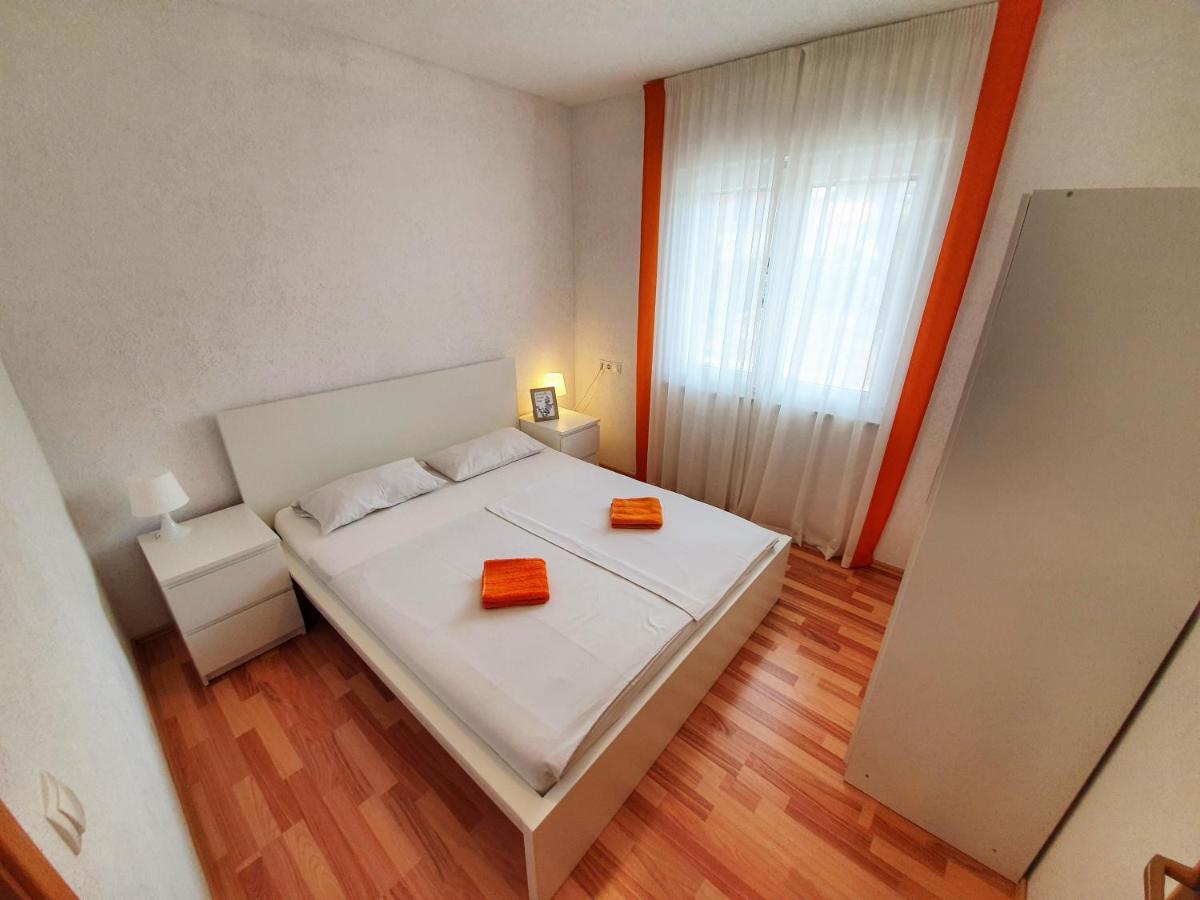 Apartmani Steli 비르 객실 사진